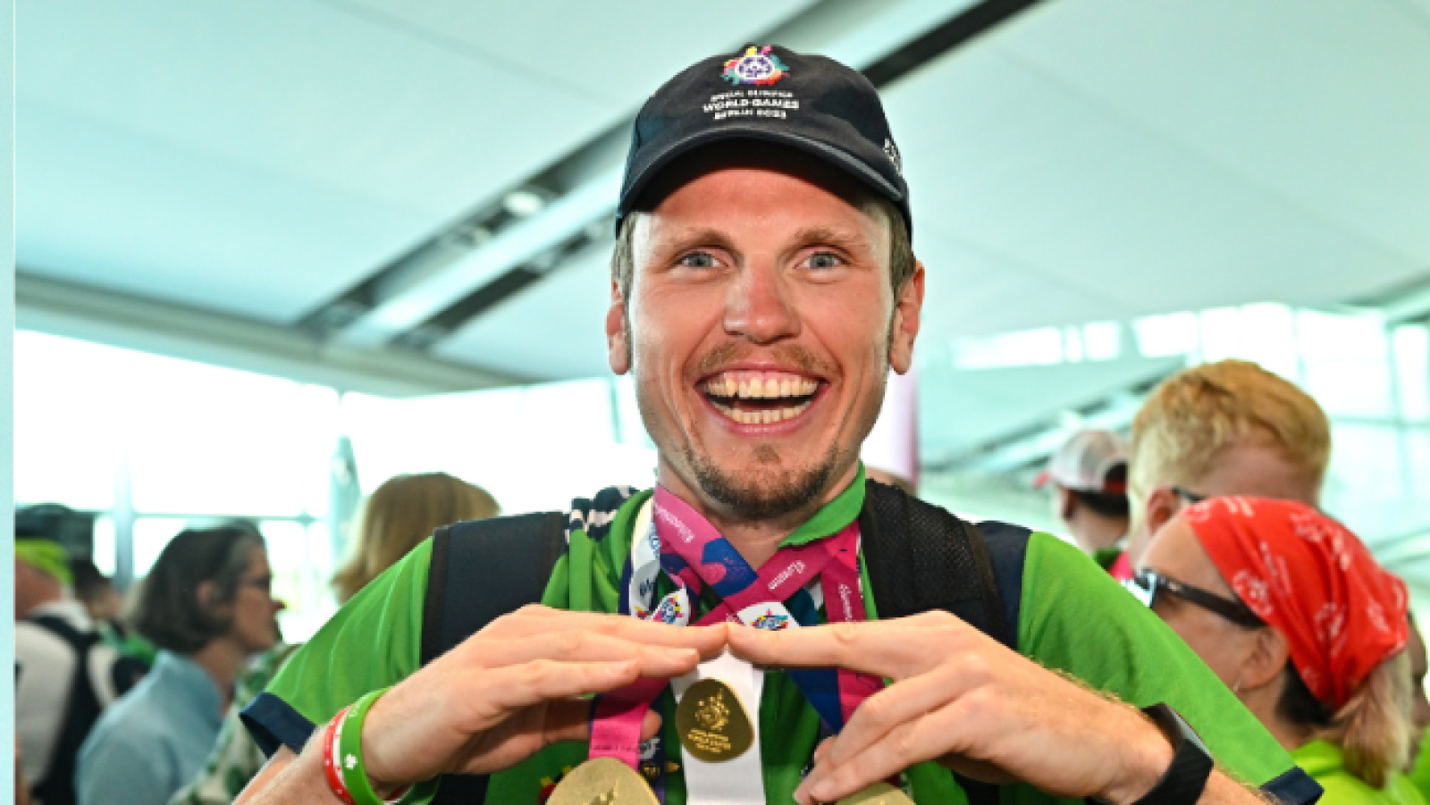 Timothy Morahan Berlin 2023 Homecoming Medals HERO IMAGE